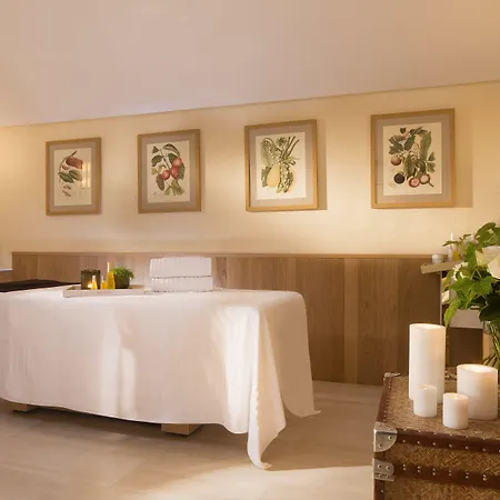 Monge Hotel